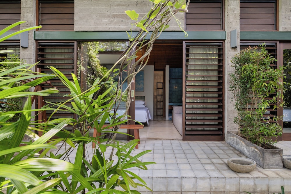 Hotel Komune and Beach Club Bali 5/71