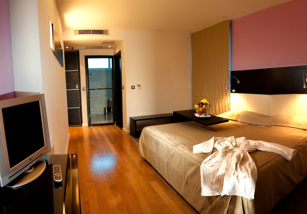 Hotel San Antonio 12/50