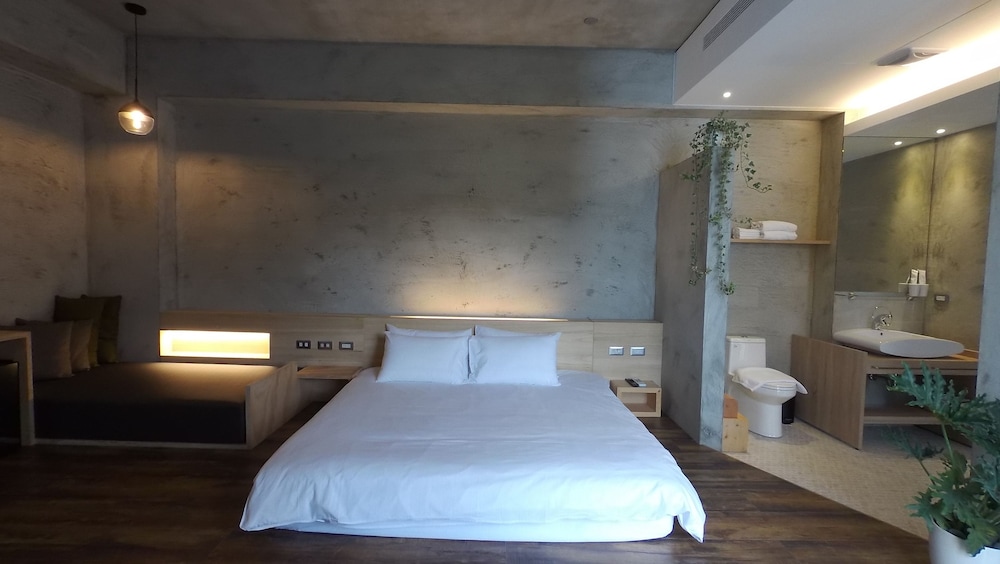 Sun Moon Inn 16/73