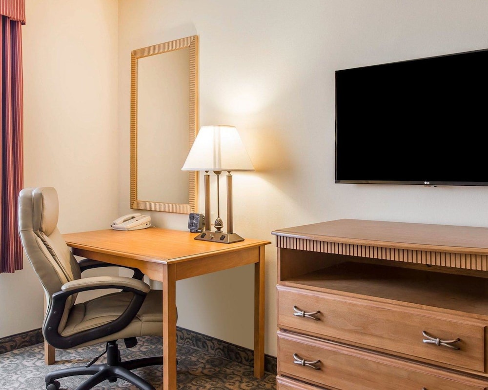 Comfort Suites Valdosta Mall Area 39/45