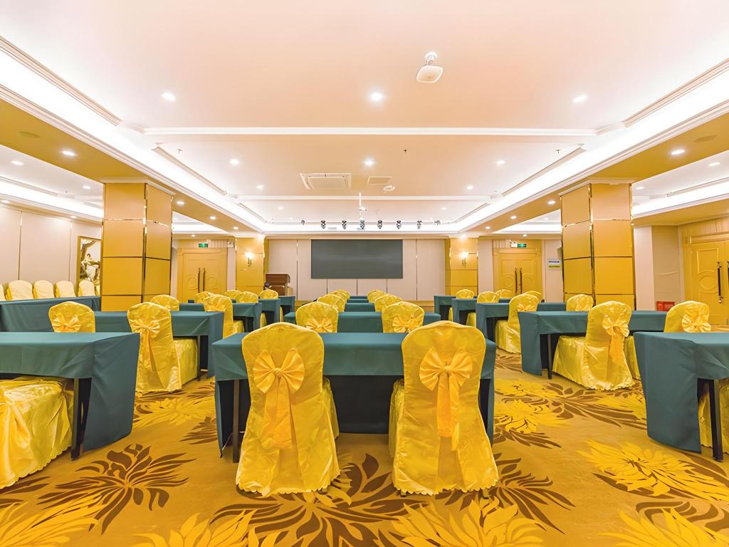 Vienna Hotel (Weihai North High-Speed Railway Station Bathing Beach Shandong University), Weihai 20/23