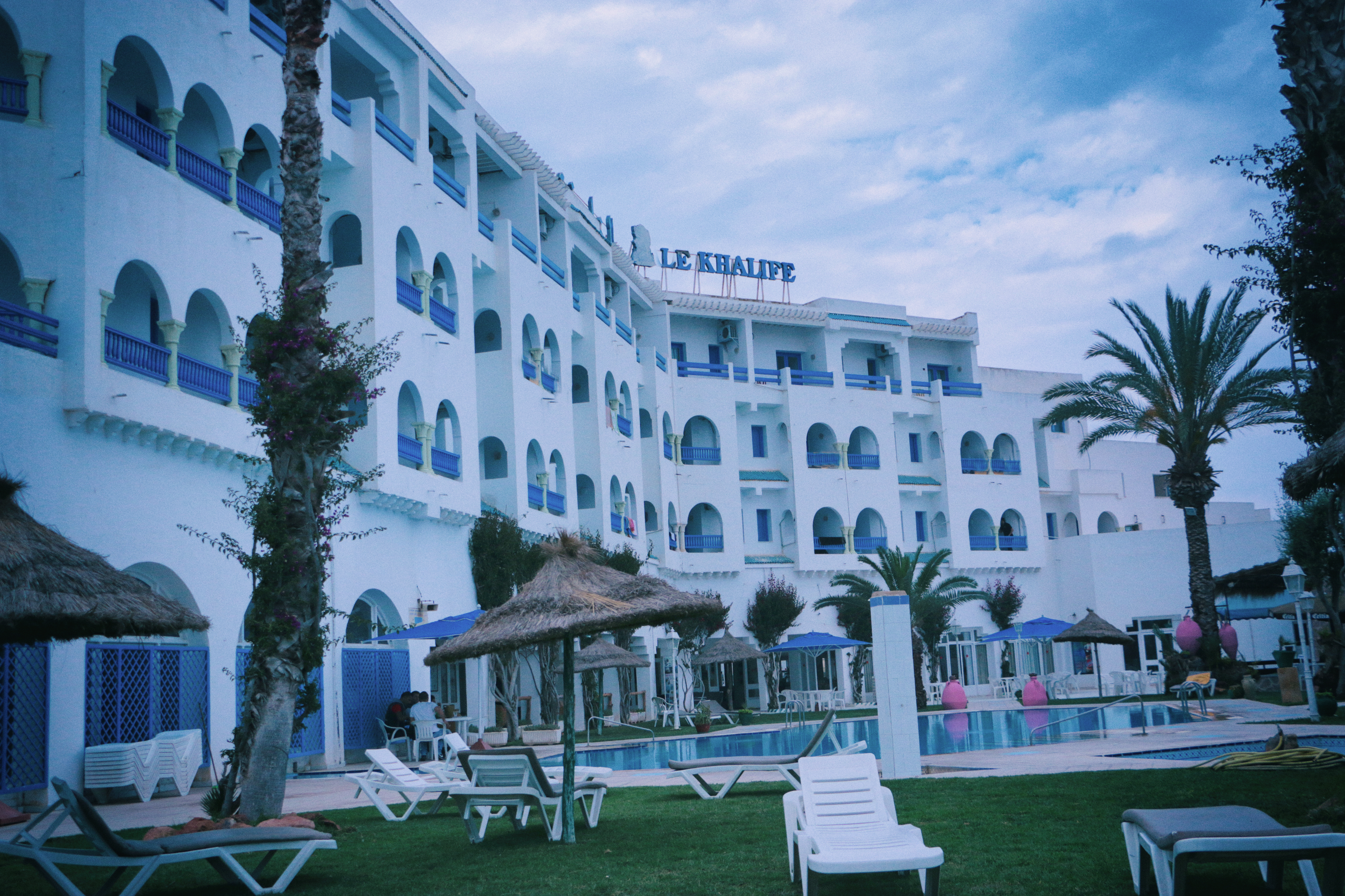 Le Khalife 2/29