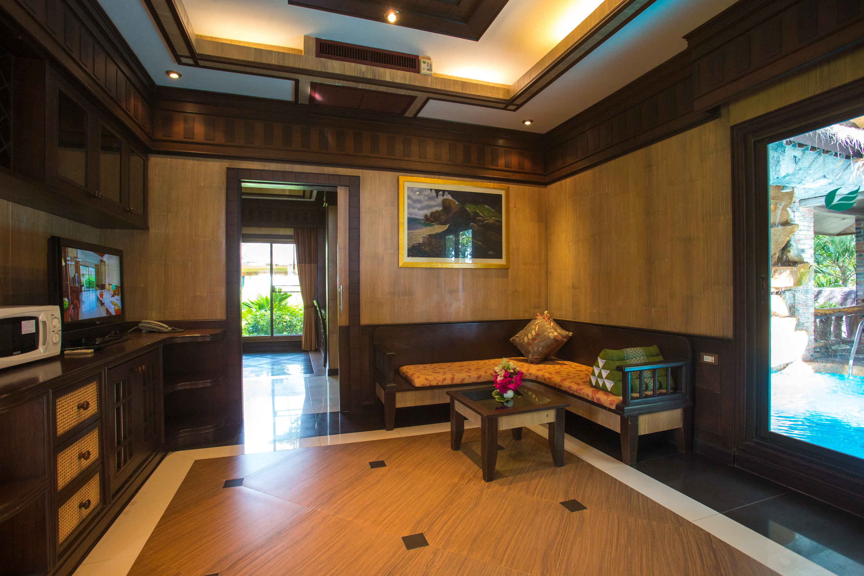 Hotel and Beach Bungalow at Lanta Resort 29/55