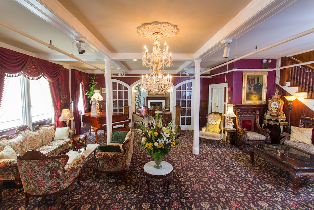 Queen Anne Hotel 55/69