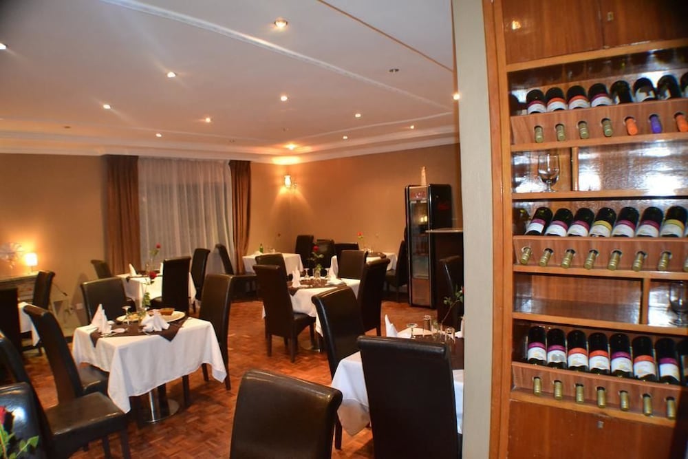 Fasil International Hotel 30/36