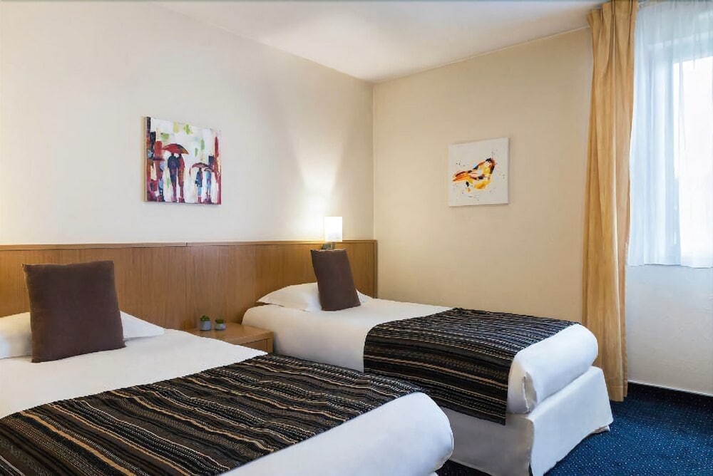 greet Hotel Montbeliard 21/61