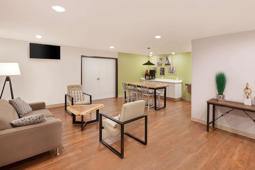 WoodSpring Suites Las Colinas - Northwest Dallas 17/24