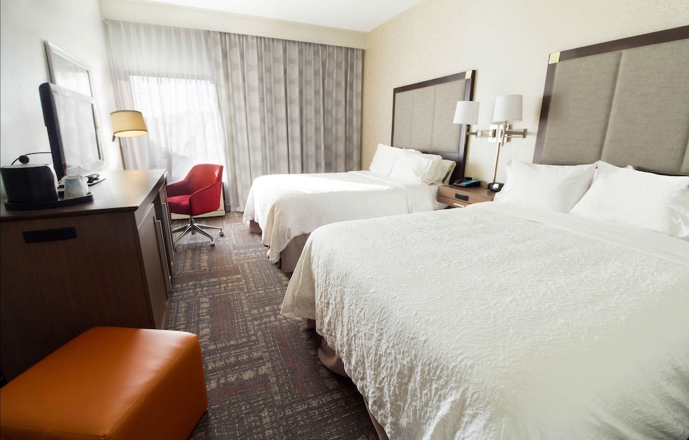 Hampton Inn Sevierville 17/43