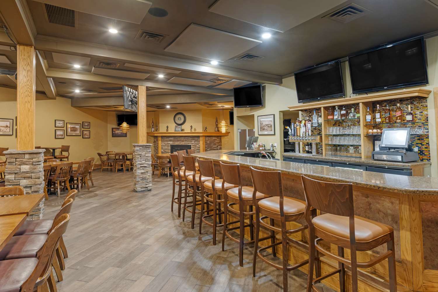 Best Western Plus Ramkota Hotel 14/21