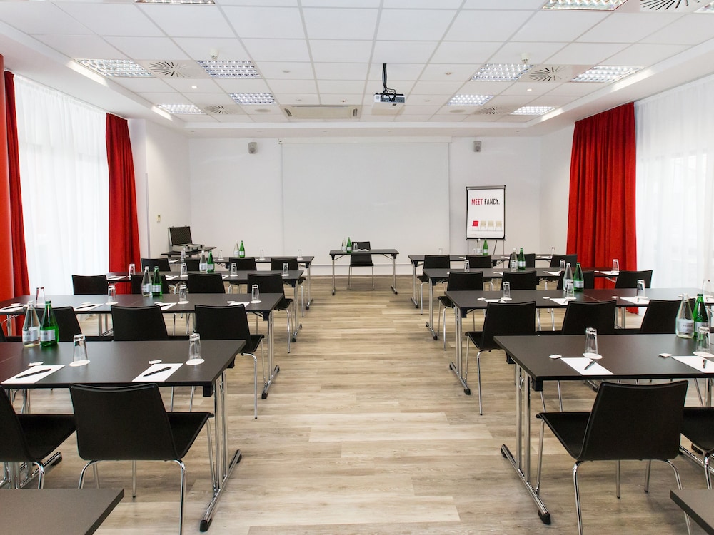 Dormero Hotel Zurich Airport 44/47