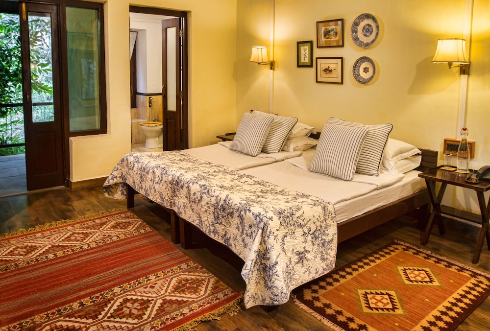 Jungle, Cottage, King Bed