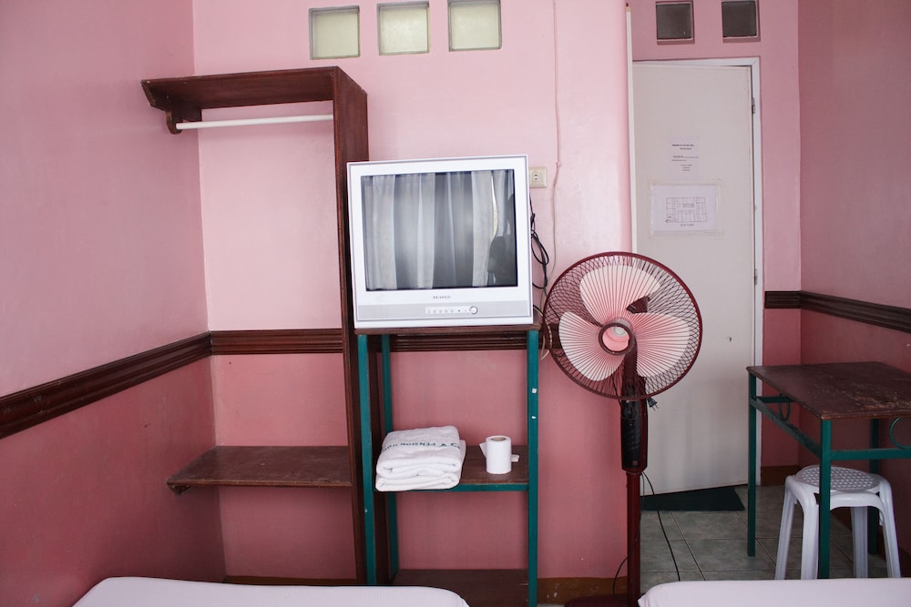 Gv Hotel Baybay 30/34