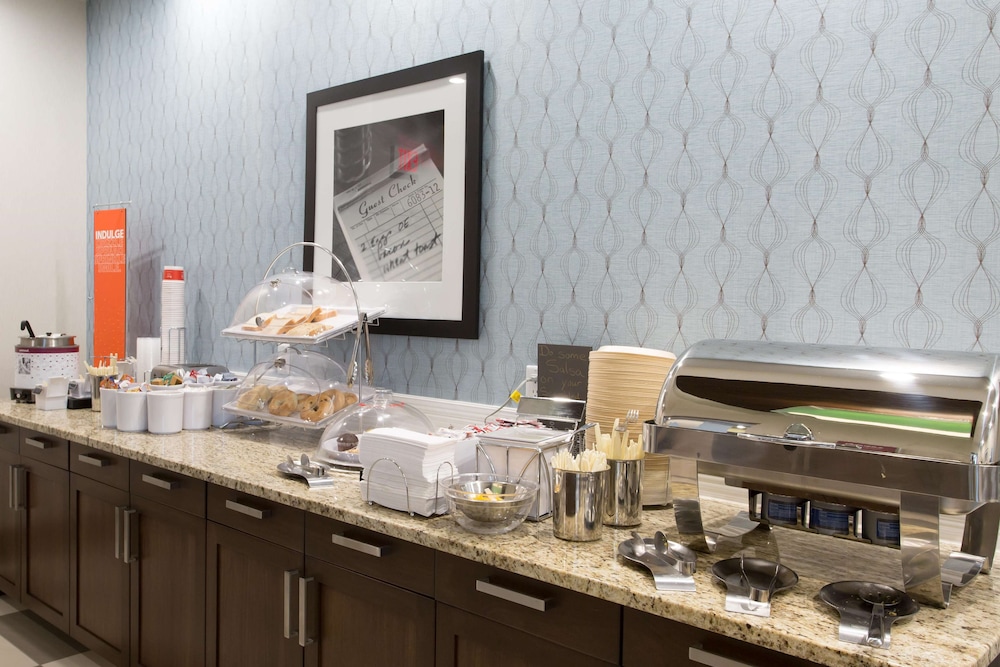 Hampton Inn By Hilton Lloydminster 37/49