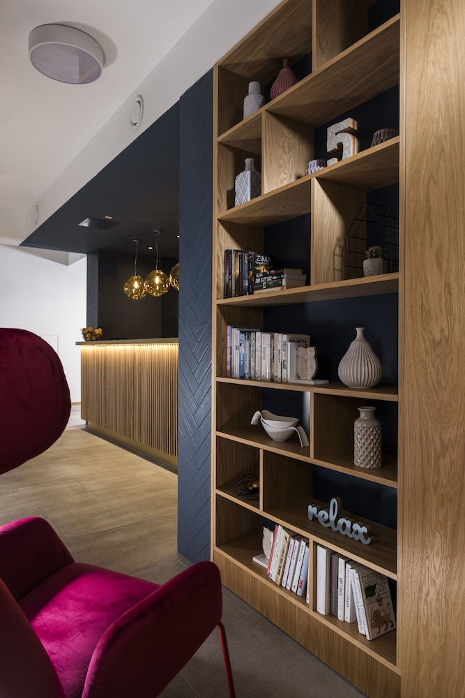 Hotel Antares 37/50