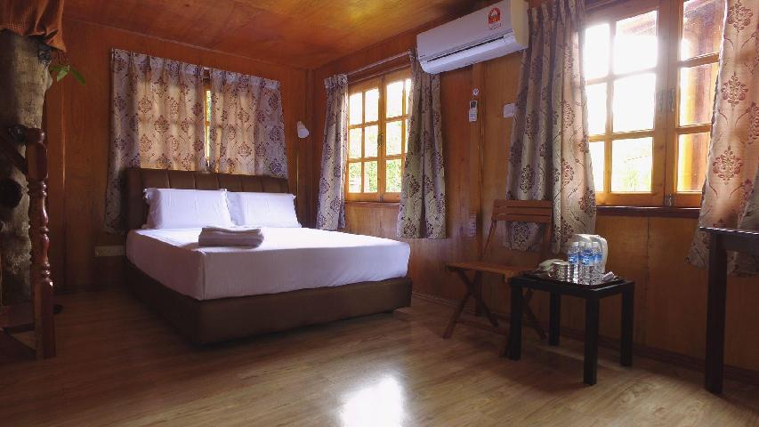 Standard, Queen and Twin Beds