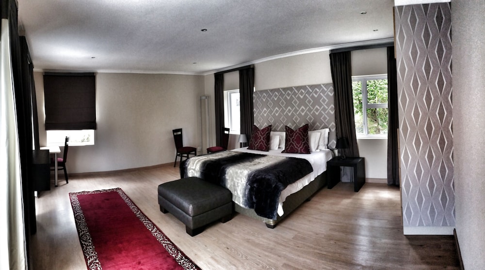 Nova Constantia Boutique Residence 25/70