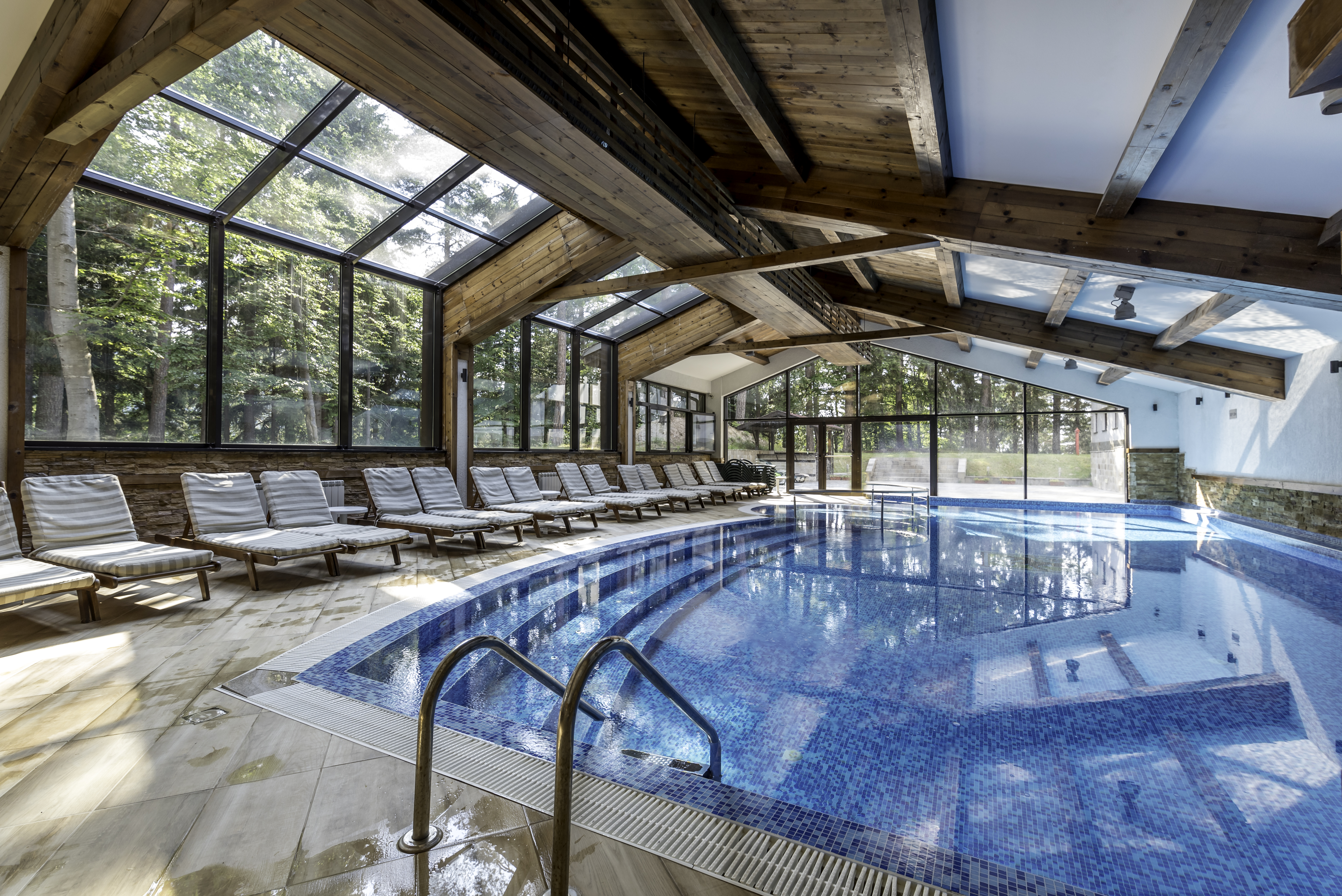 swimming pool spa