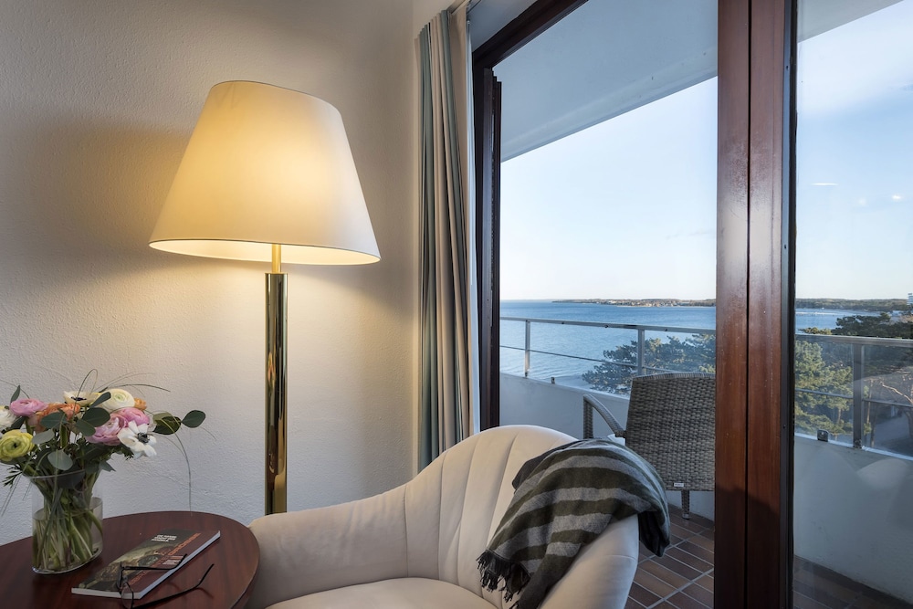 Maritim Seehotel 32/74