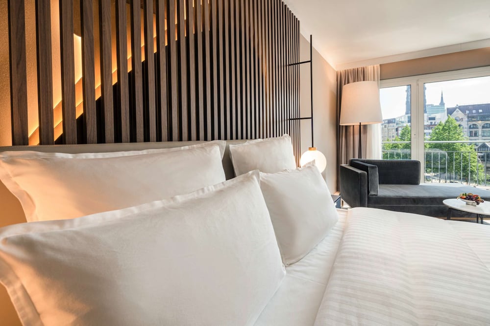 Steigenberger Hotel Hamburg 24/71