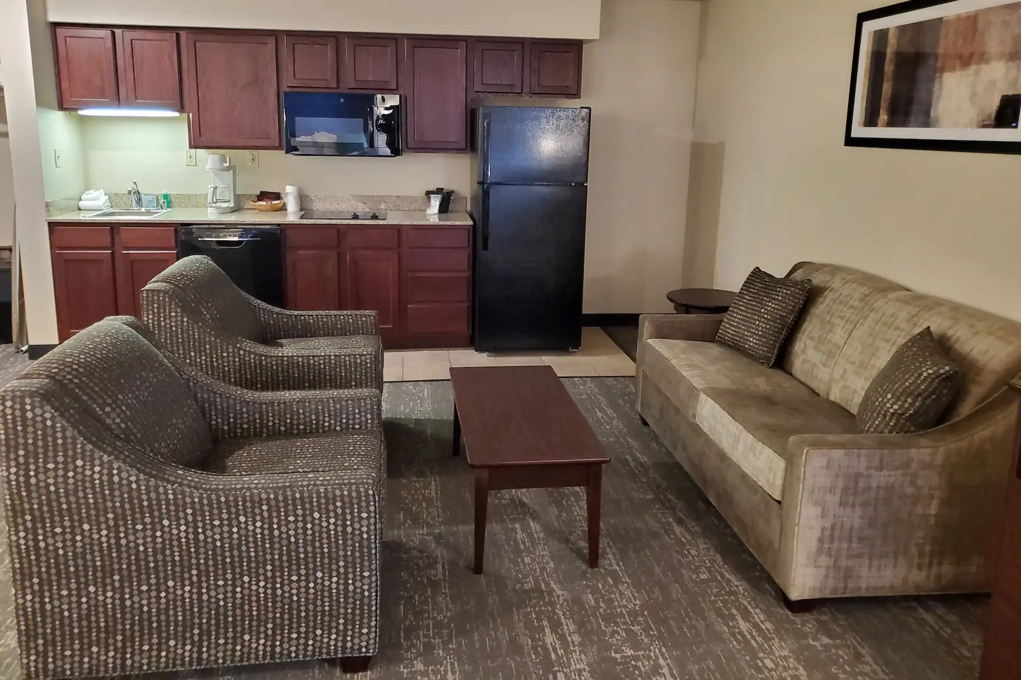 Cobblestone Suites Oshkosh 48/75