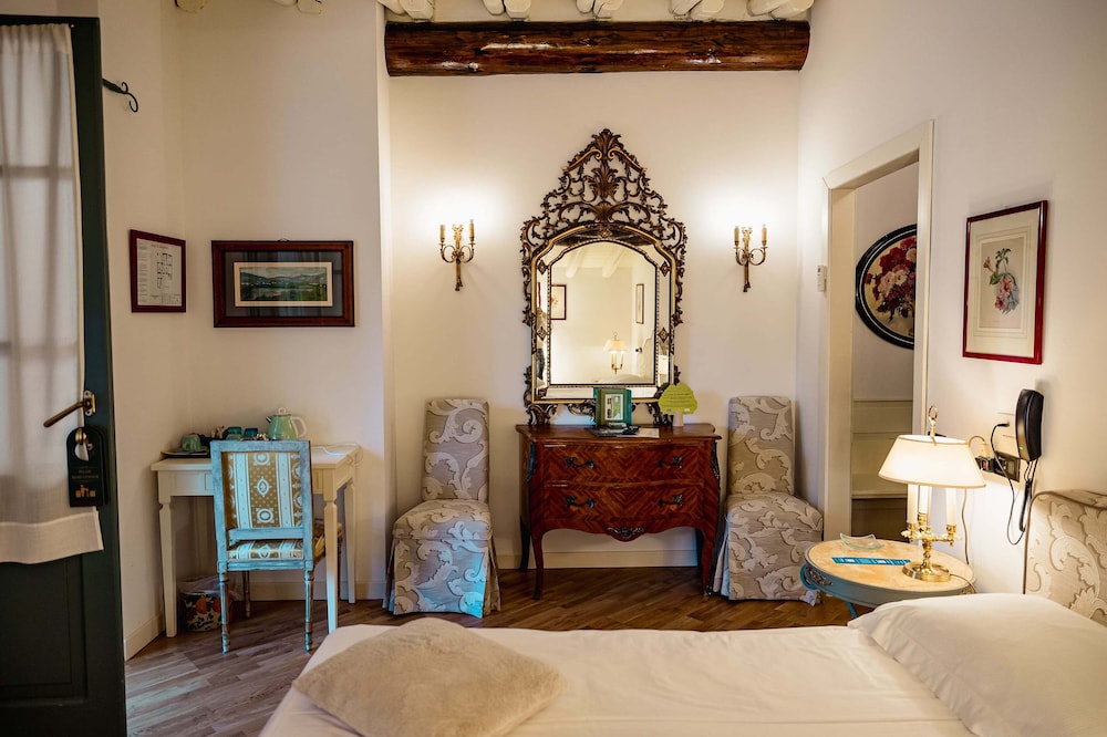 RELAIS DU SILENCE ALBERGO RELAIS I DUE ROCCOLI 29/50