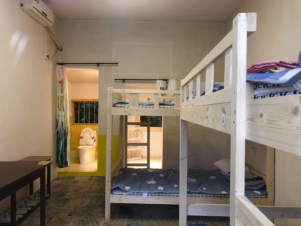 Changsha On The Road Youth Hostel 13/28