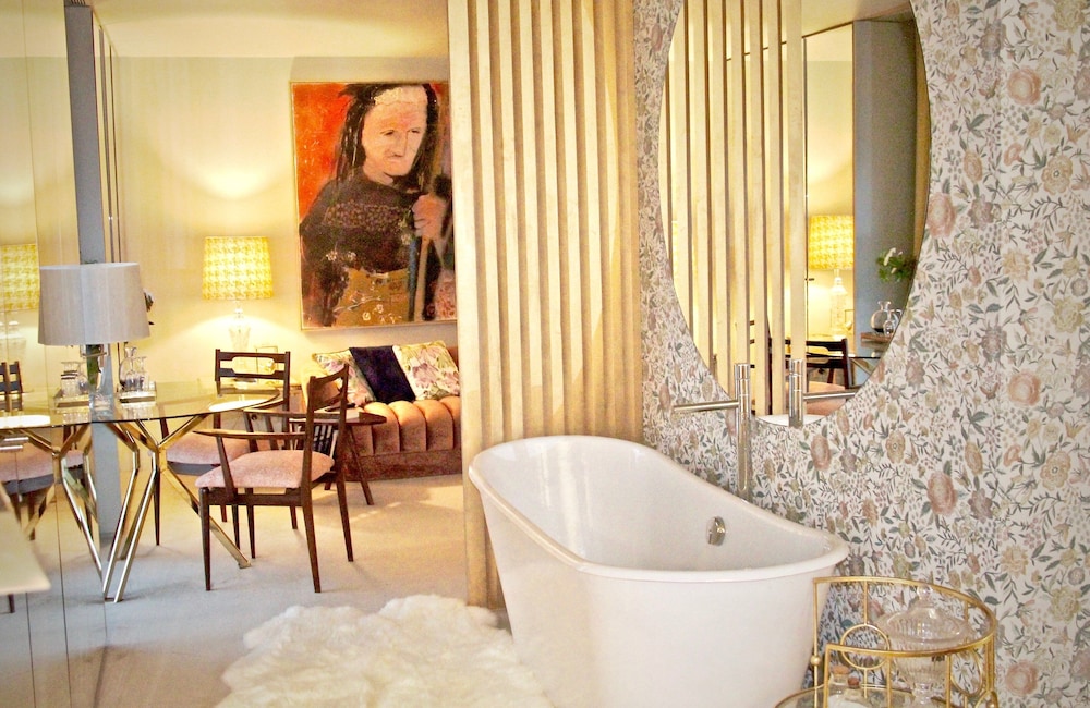 Carmo's Boutique Hotel 51/86