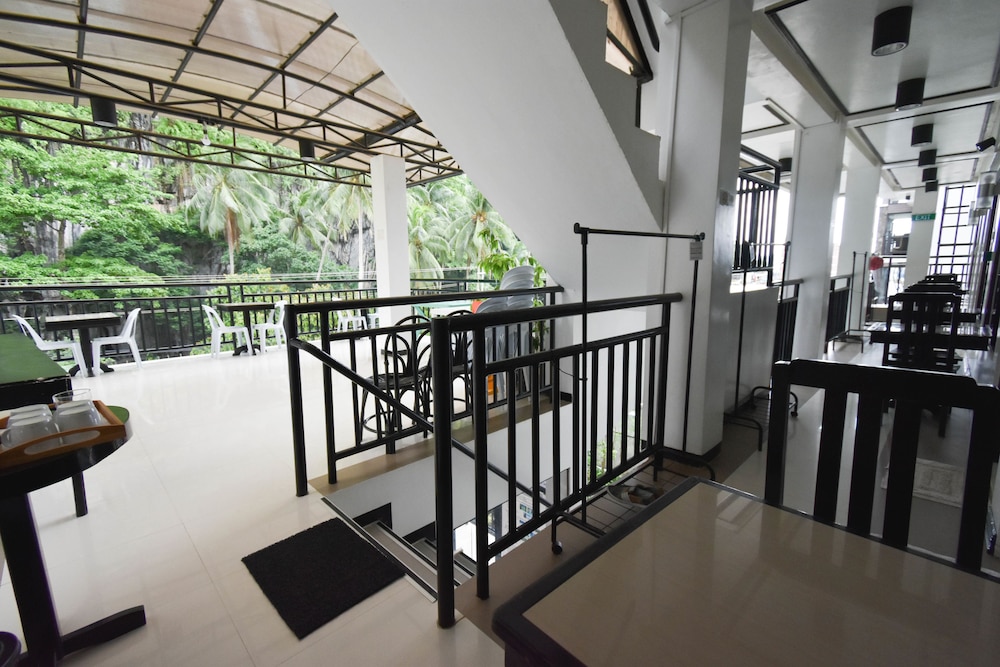 restaurant-cafeteria