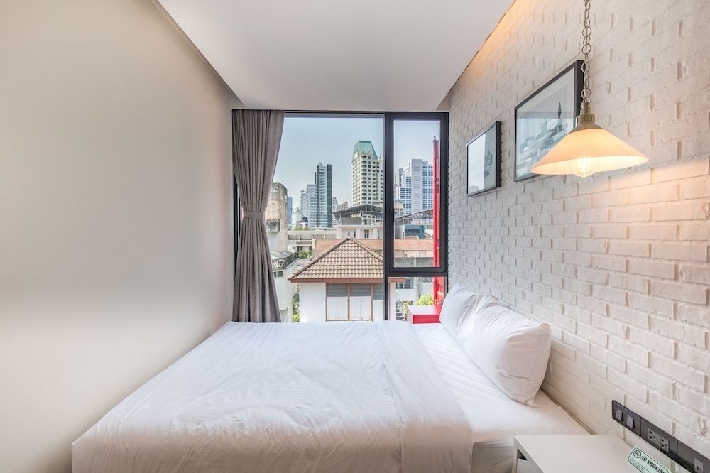 Sleepbox Sukhumvit 22 30/62