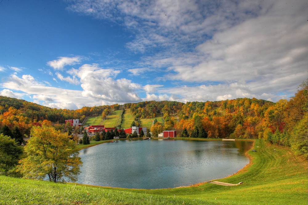 Bear Creek Mountain Resort 52/64