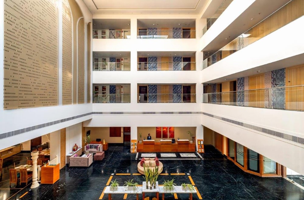 Radiant Globus Hotel 4/55