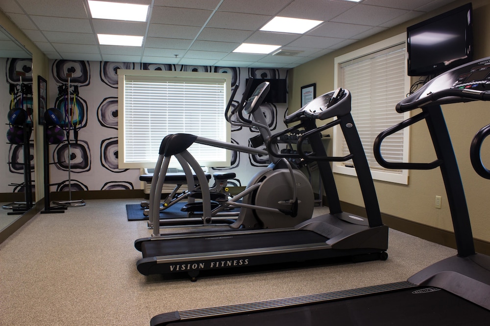 Best Western Plus Menomonie Inn & Suites 24/39