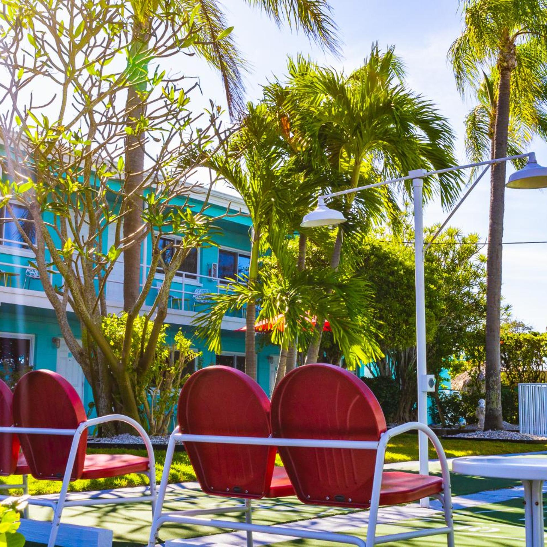 Sea Jay Motel & Marina 40/50