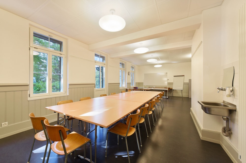 Budget Waldhotel Unspunnen 46/50