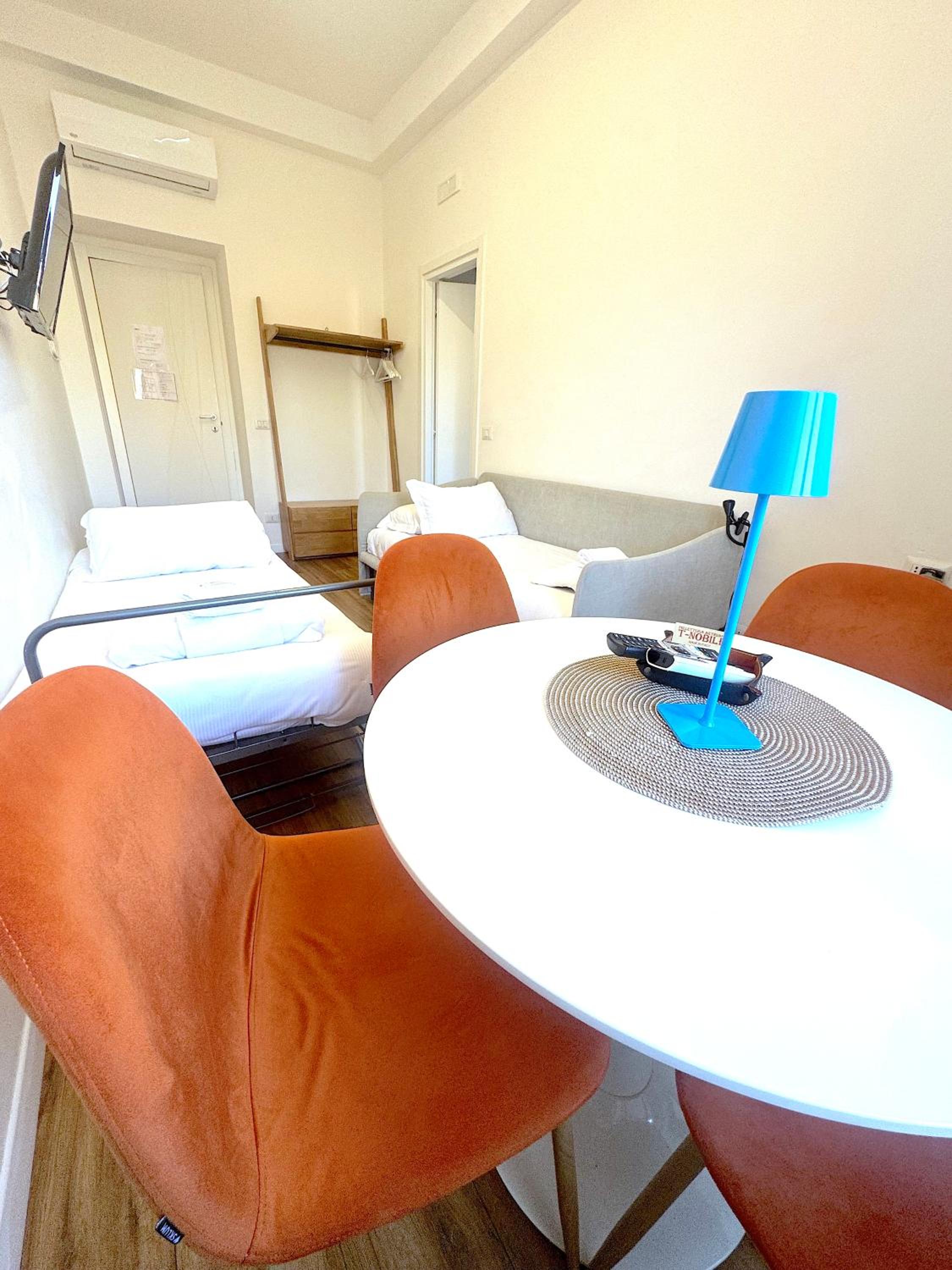 Lexie Suites 19/28