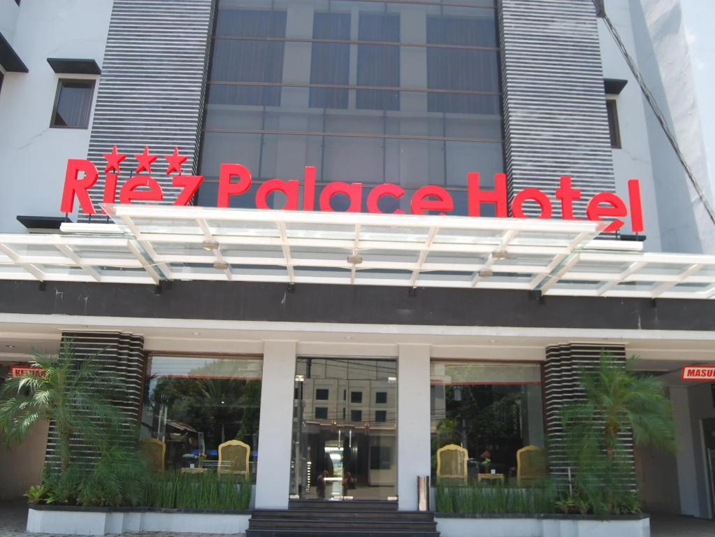 RIEZ PALACE HOTEL 1/26