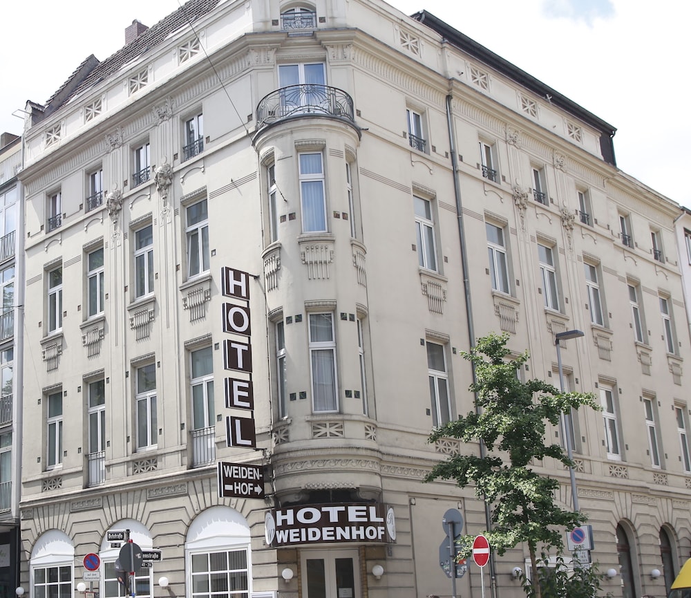 HOTEL WEIDENHOF 2/47