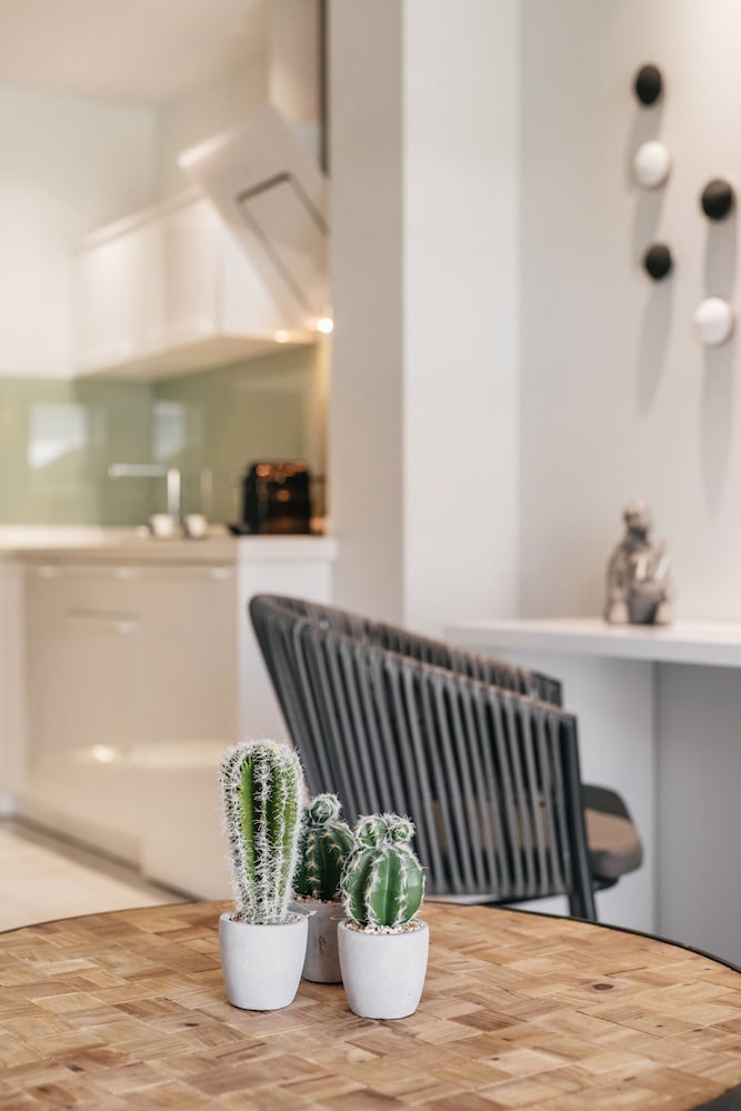 Minthi Boutique Apartments 26/50