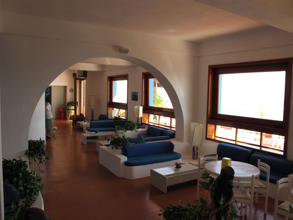 Hotel Phenicusa 8/18