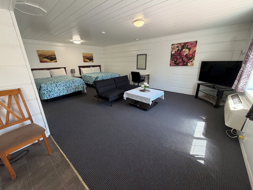 Sonoma Lodge 42/62
