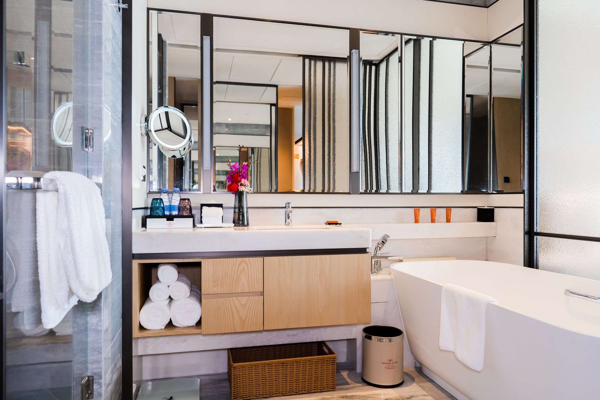 Crowne Plaza Shenzhen Nanshan 50/50
