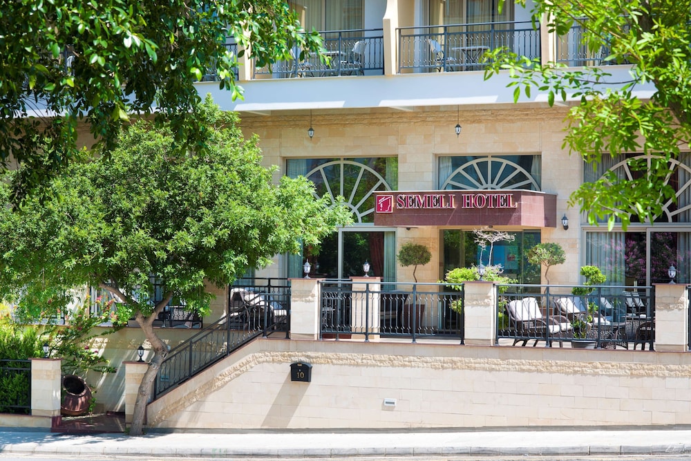 Semeli Hotel in NICOSIA