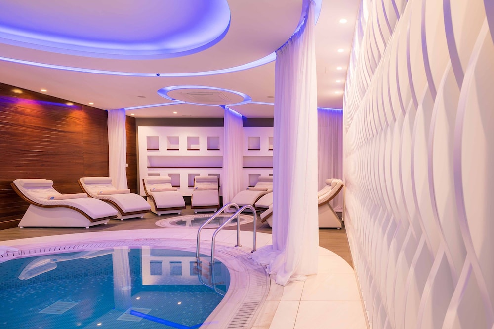Tasia Maris Beach Hotel - Adults Only 24/49