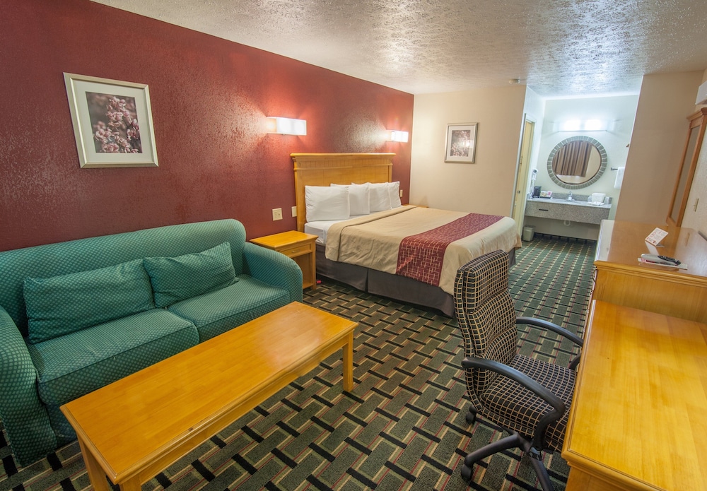Red Roof Inn Crossville 21/28