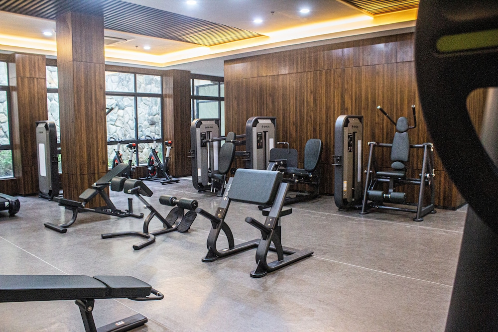 Hotel Casiana & Events Center 32/48