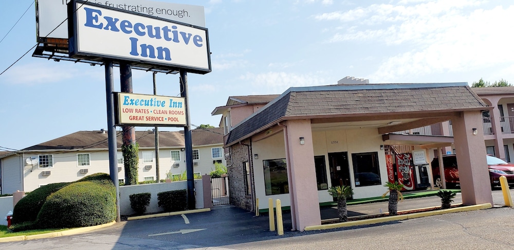 Executive Inn 2/40