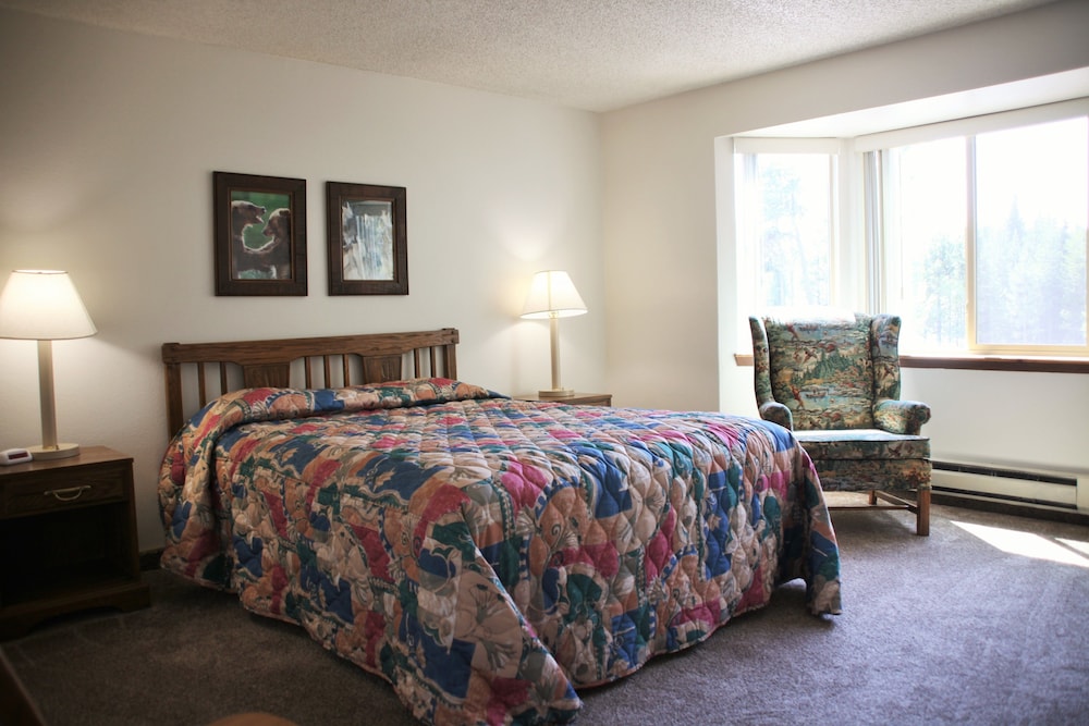 Timbers at Island Park Village Resort 29/59