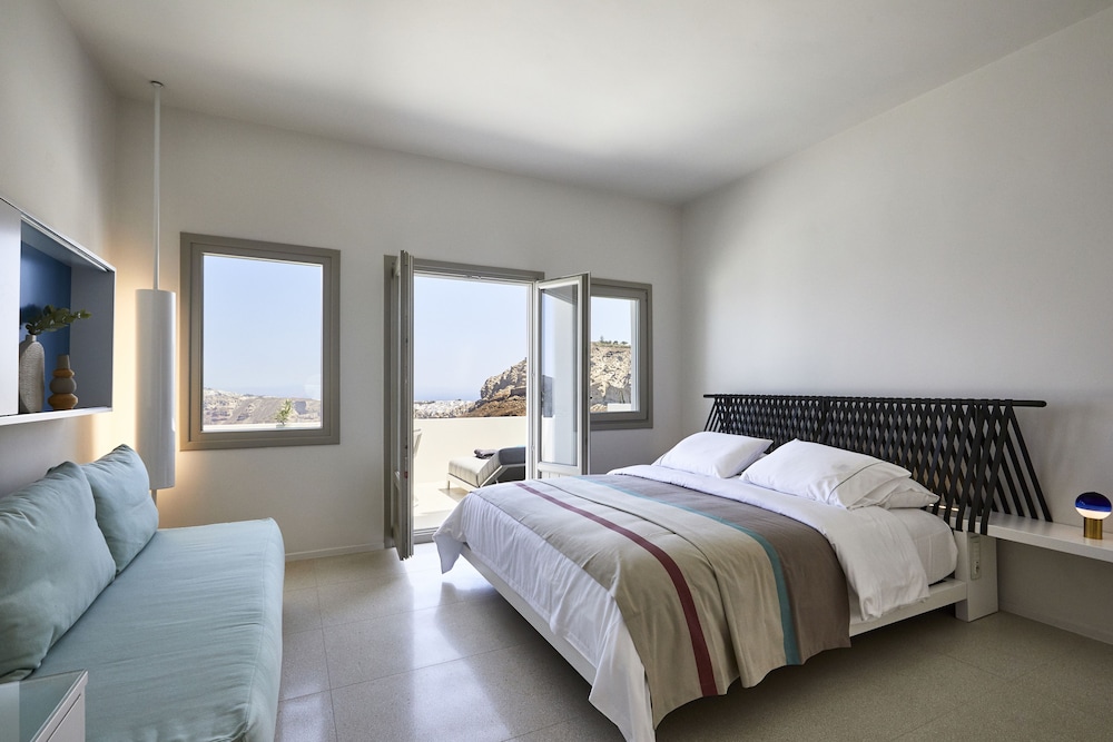 Alti Santorini Suites - Adults Only 9/39