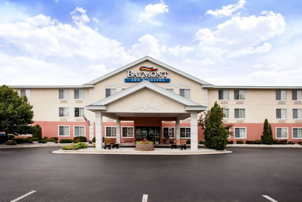 Baymont By Wyndham Mackinaw City 3/34