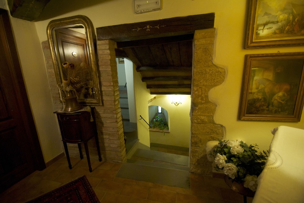 Albergo Torre Sangiovanni 59/75